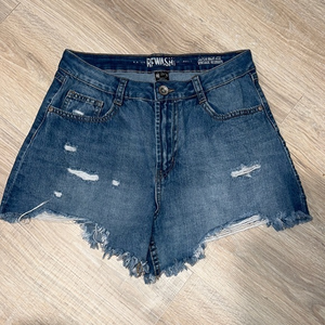 Ripped denim shorts dark wash